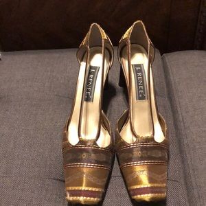 J Renee shoes with matching handbag!